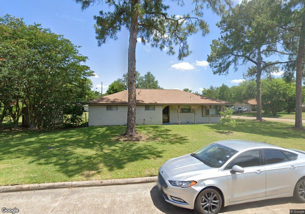 9759 Santa Monica Blvd, Houston, TX 77089 - photo 1