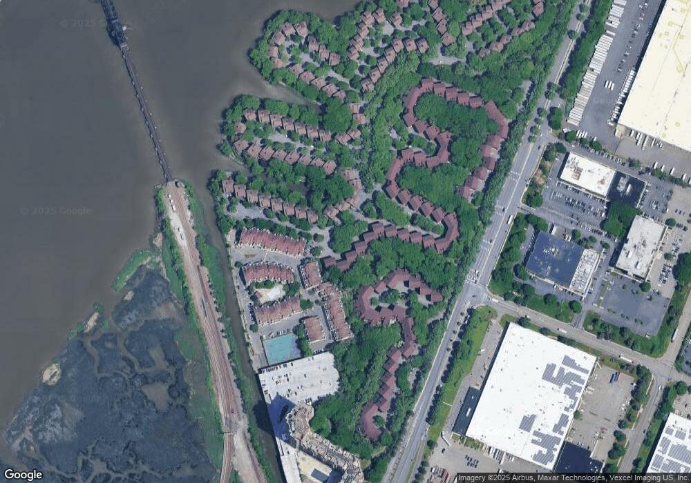 724 Mainsail Ln unit 9A, Secaucus, NJ 07094 - photo 1