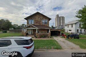 221 SW 2nd St, Mooreland, OK 73852