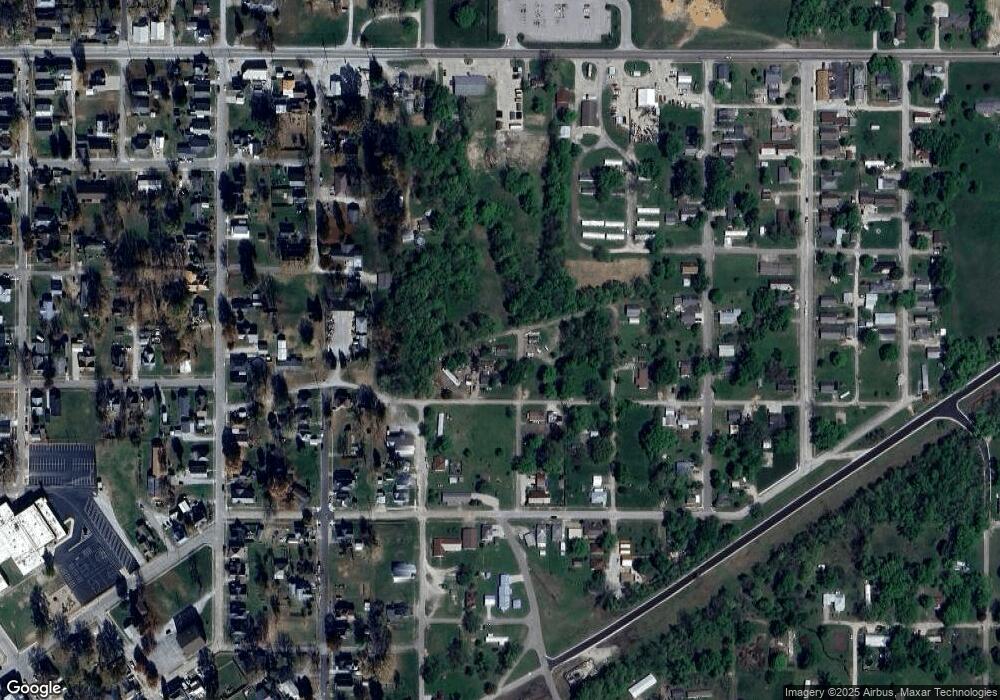 713 Utt St, Bicknell, IN 47512 - photo 1