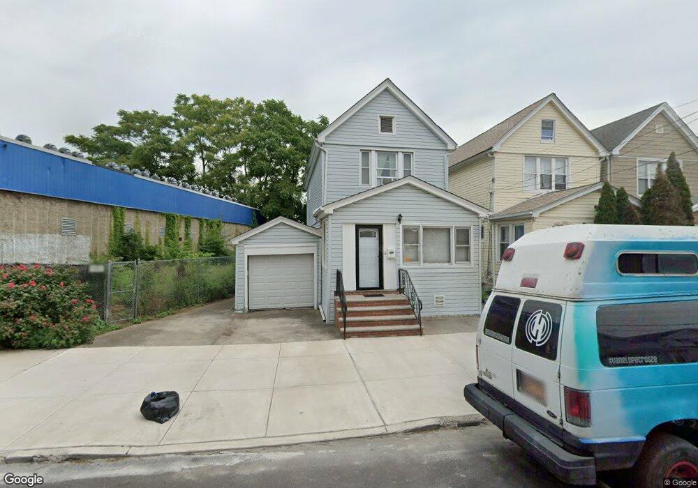9421 80th St, Ozone Park, NY 11416 - photo 1