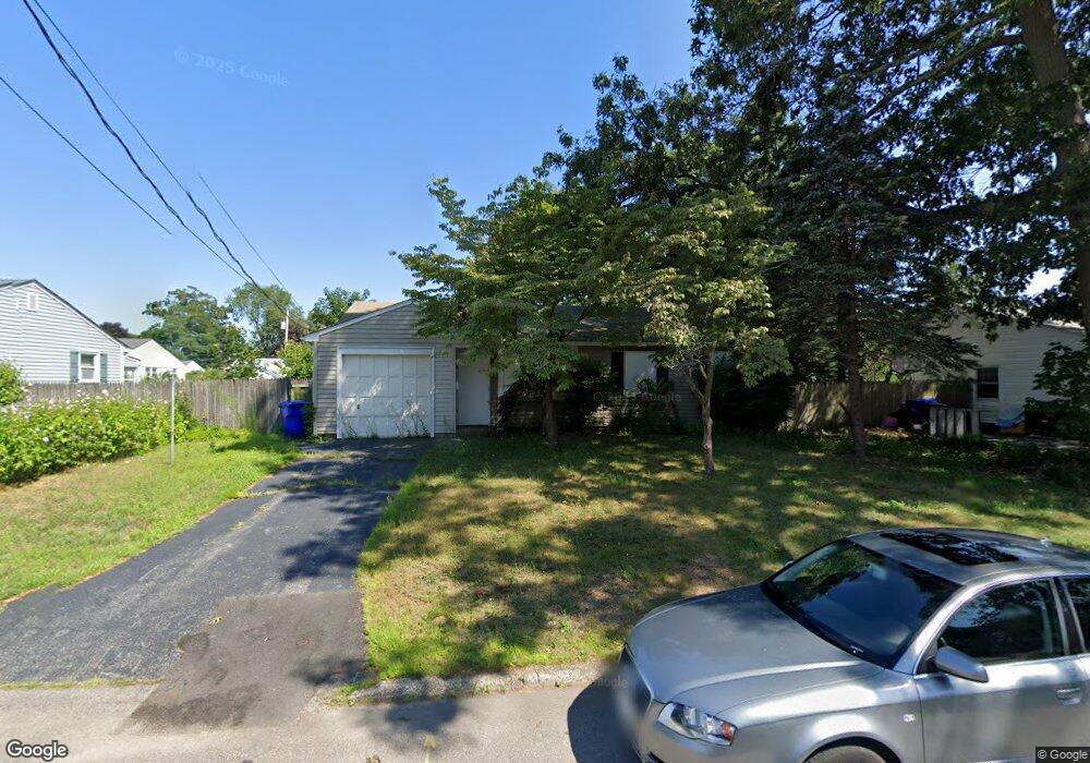 46 Ferncrest Dr, Riverside, RI 02915 - photo 1