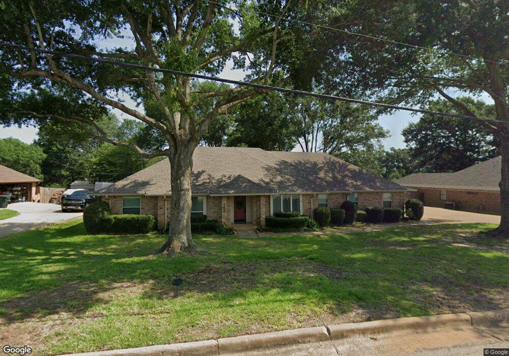 1624 Skidmore Ln, Tyler, TX 75703 - photo 1