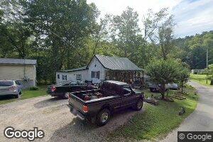115 S Walnut St, Hamlin, WV 25523