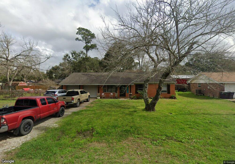 118 N Grant St, Alvin, TX 77511 - photo 1