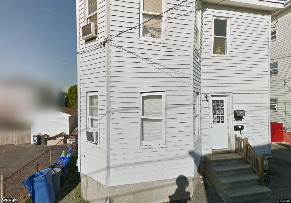 15 Wilson St, Bristol, RI 02809 - photo 1