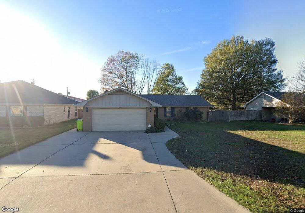 1806 Peachtree St, Stuttgart, AR 72160 - photo 1