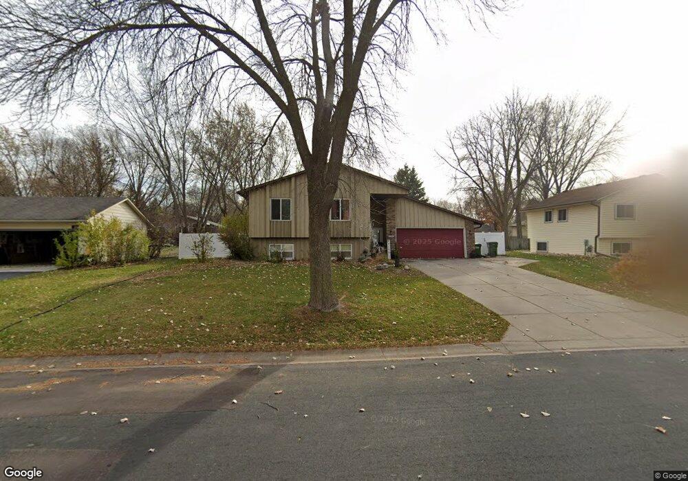 11671 99th Place N, Maple Grove, MN 55369 - photo 1