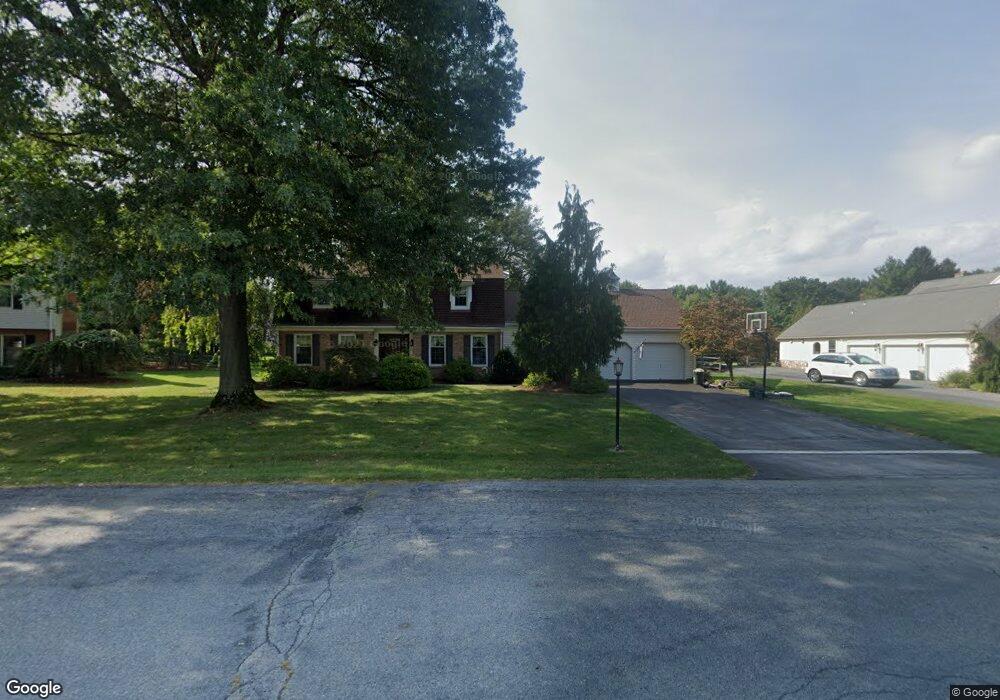 545 Lauers Ln, Reading, PA 19610 - photo 1