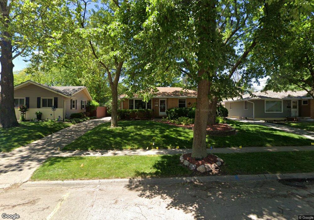 4020 Lynner Dr, Des Moines, IA 50310 - photo 1