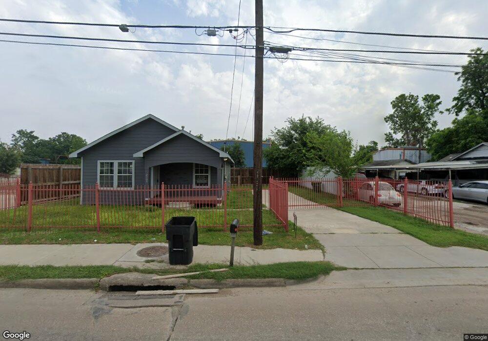 2105 Tidwell Rd, Houston, TX 77093 - photo 1