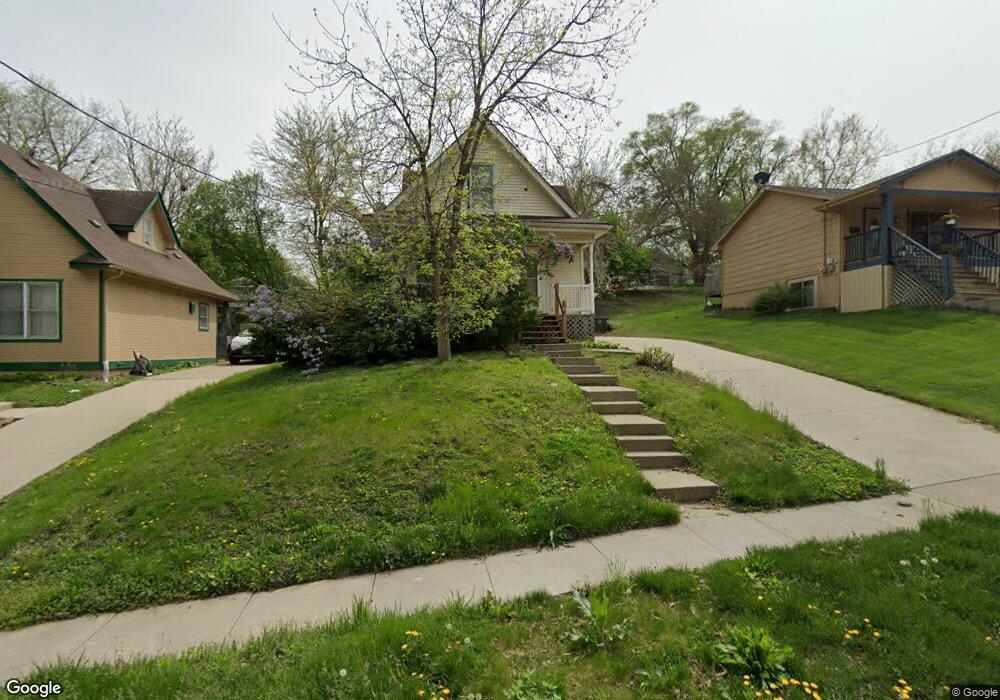 2700 Rollins Ave, Des Moines, IA 50312 - photo 1