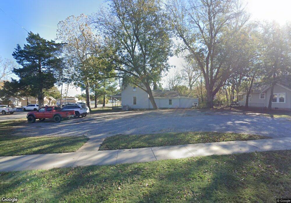 704 S 2nd St, McAlester, OK 74501 - photo 1