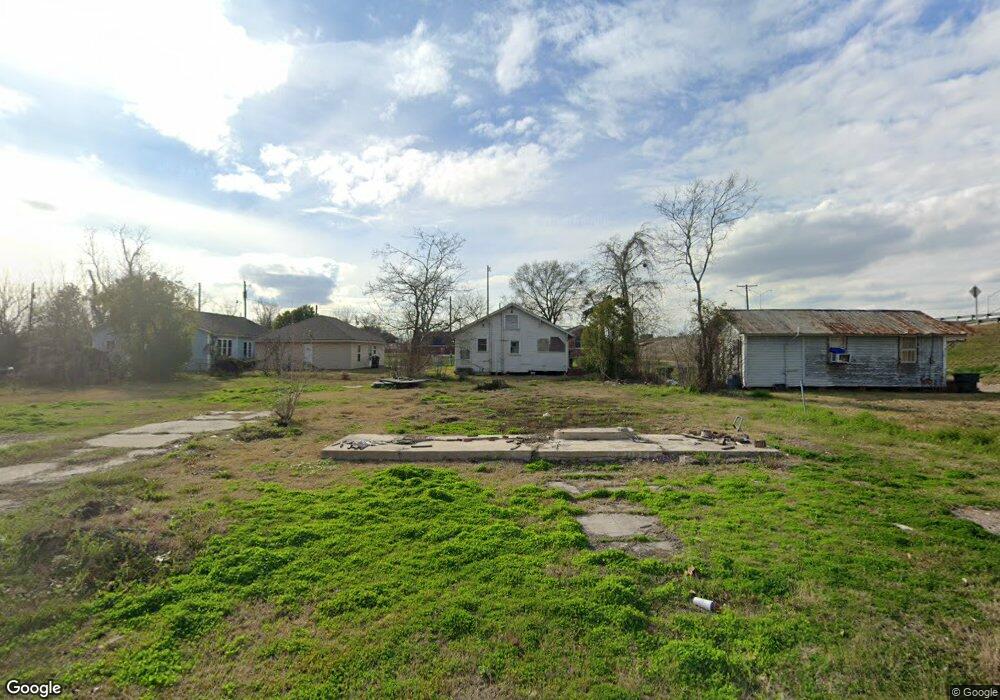 306 V E Washington St, Lake Charles, LA 70601 - photo 1