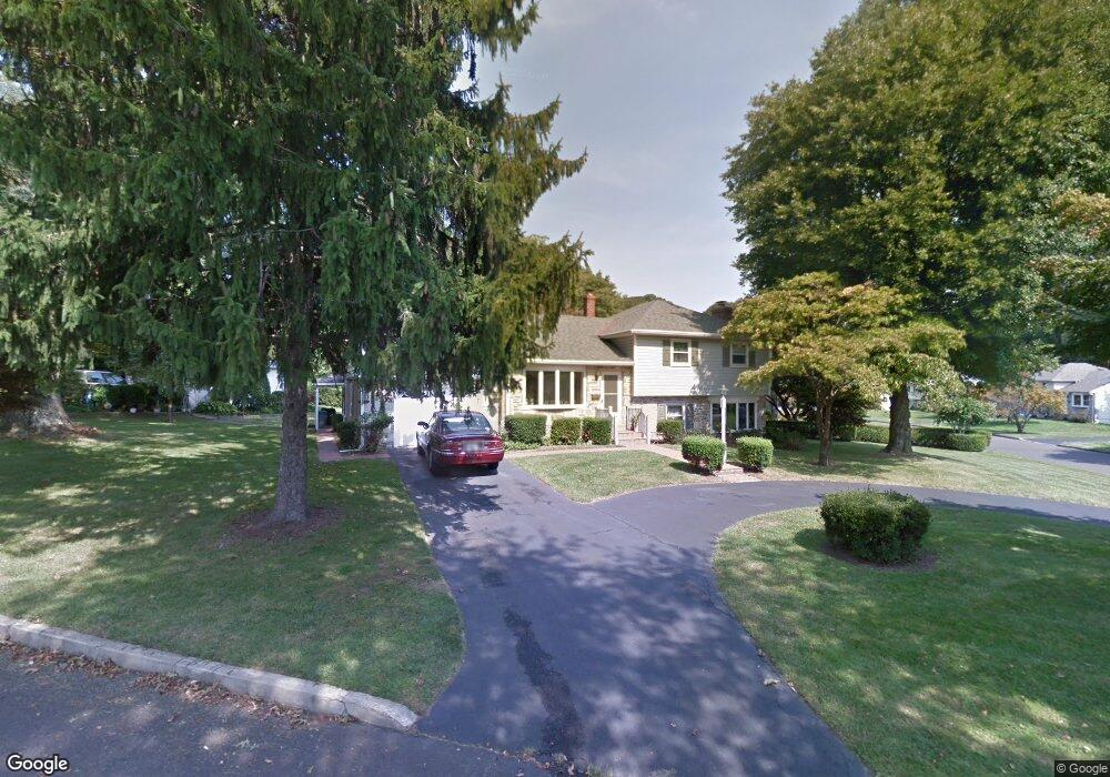 980 Carlin Dr, Southampton, PA 18966 - photo 1