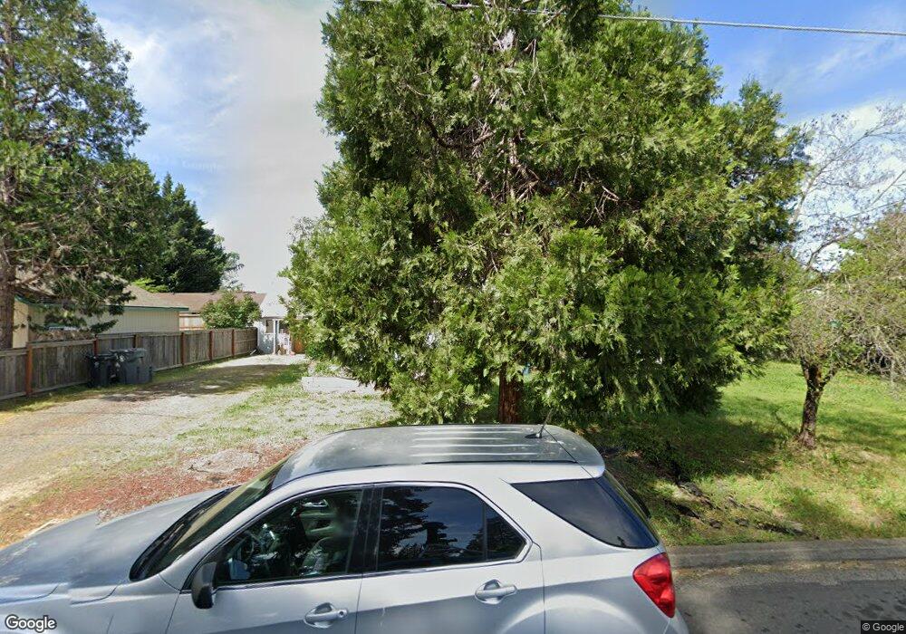 626 SW Western Ave, Grants Pass, OR 97526 - photo 1