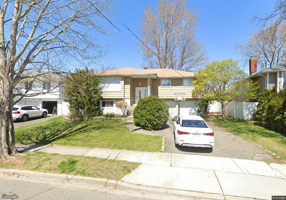 2505 April Ln, Bellmore, NY 11710 - photo 1