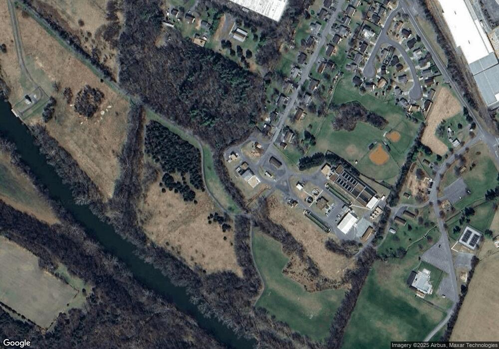 495 Miller Dr, Strasburg, VA 22657 - photo 1