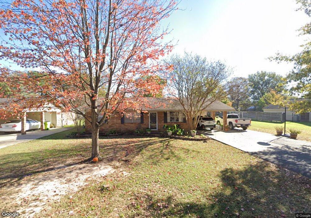 1311 S Vine St, Stuttgart, AR 72160 - photo 1