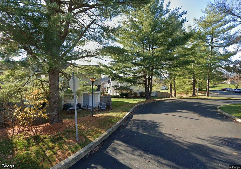 315 Leedom Way unit 61, Newtown, PA 18940 - photo 1