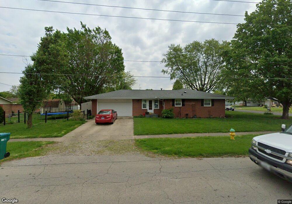 918 N 33rd St, Mattoon, IL 61938 - photo 1