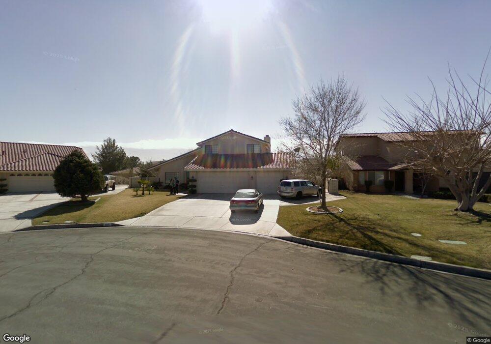 18189 Pebble Beach Dr, Victorville, CA 92395 - photo 1