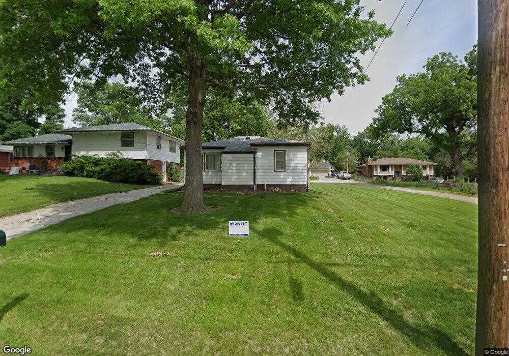 3851 E 27th St, Des Moines, IA 50317 - photo 1