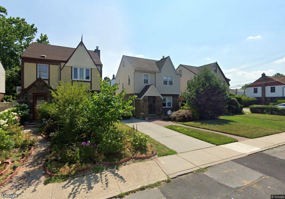 8641 253rd St, Bellerose, NY 11426 - photo 1