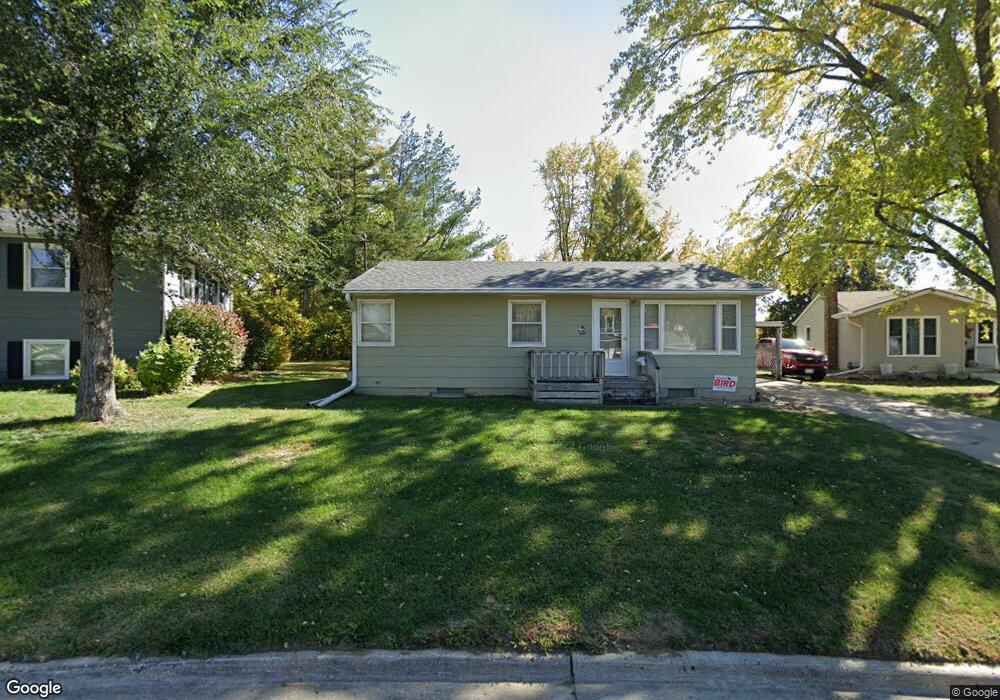 1501 N 3rd Ave W, Newton, IA 50208 - photo 1