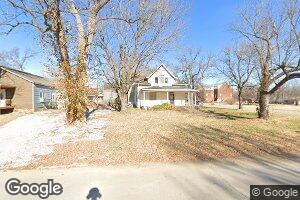 117 E 5th Ave, Caney, KS 67333