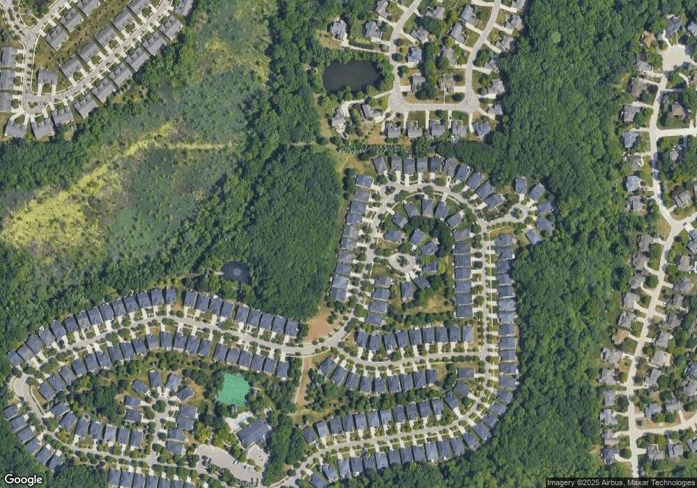 3960 Hillsdale Dr unit 202, Auburn Hills, MI 48326 - photo 1