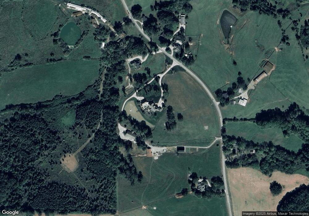 5175 Clarks Bridge Rd, Gainesville, GA 30506 - photo 1