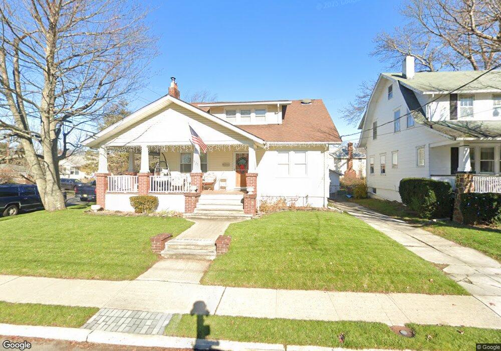 527 Laurel Ave, Allenhurst, NJ 07711 - photo 1