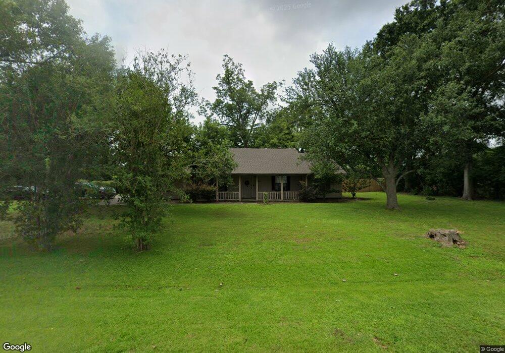 2317 Pecan Dr, Lake Charles, LA 70605 - photo 1