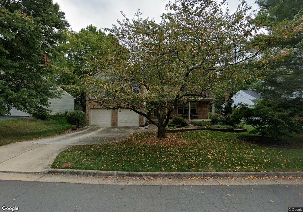 12705 Turberville Ct, Herndon, VA 20171 - photo 1