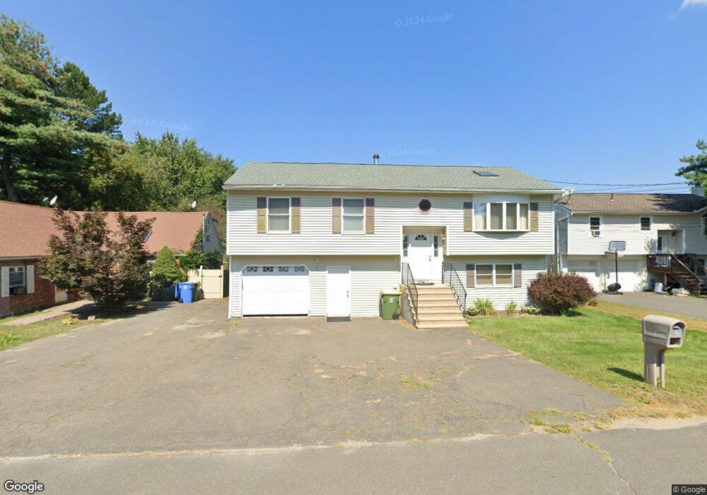 17 Granada Dr, Waterbury, CT 06704 - photo 1