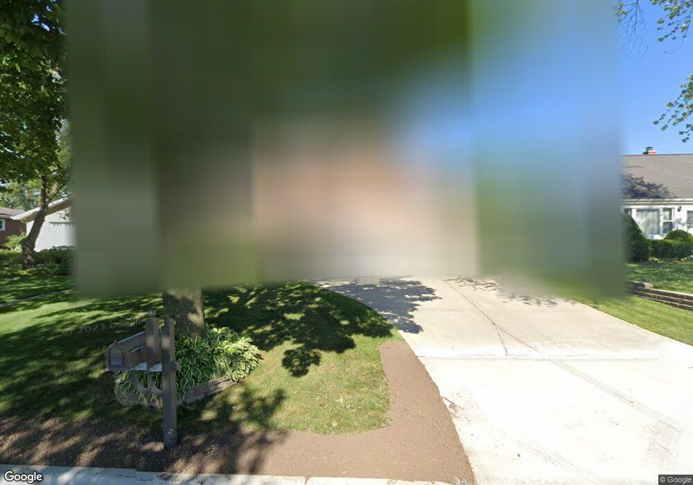 605 N Howard Ave, Elmhurst, IL 60126 - photo 1