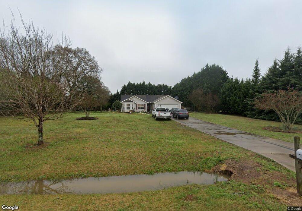 1070 Colvin Dr, Locust Grove, GA 30248 - photo 1