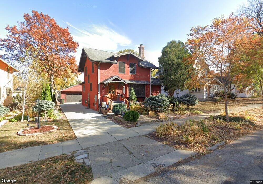 2110 Walnut St, Cedar Falls, IA 50613 - photo 1