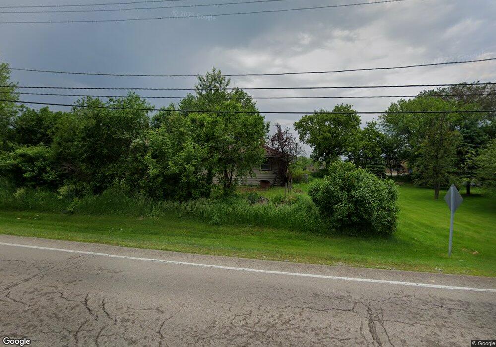 138 Kings Rd, Carpentersville, IL 60110 - photo 1