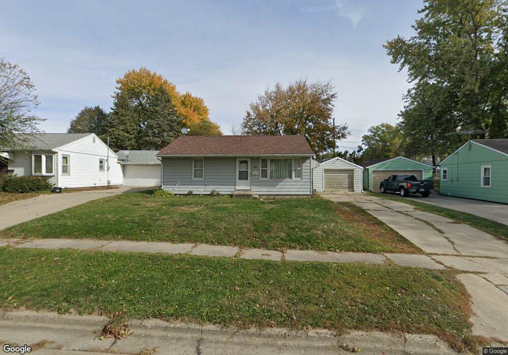 700 E 24th St S, Newton, IA 50208 - photo 1