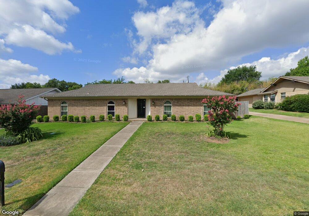 608 Robindale Dr, Bedford, TX 76022 - photo 1
