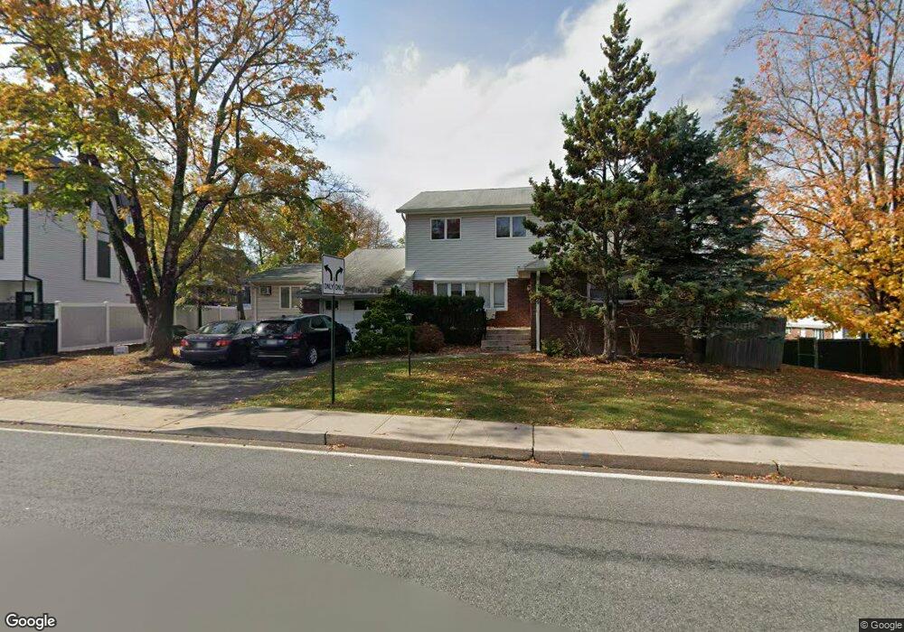 5 Suzanne Dr, Monsey, NY 10952 - photo 1