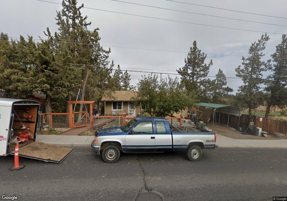 2027 SW Quartz Ave, Redmond, OR 97756 - photo 1