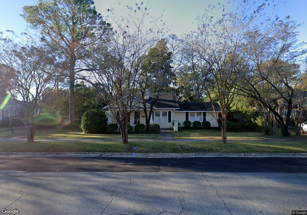 110 10th St W, Tifton, GA 31794 - photo 1