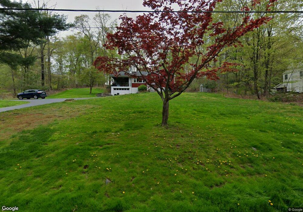 2957 Hemlock St, Yorktown Heights, NY 10598 - photo 1