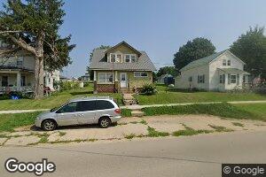 310 W Main St, Wyoming, IA 52362