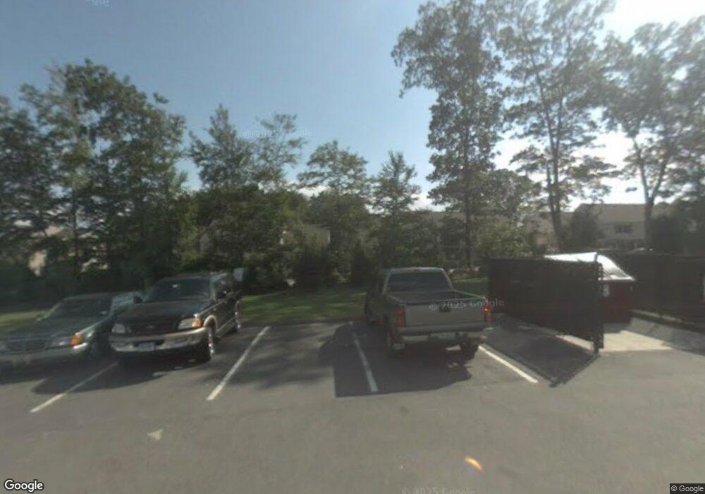 124 Briar Ln, Norwich, CT 06360 - photo 1