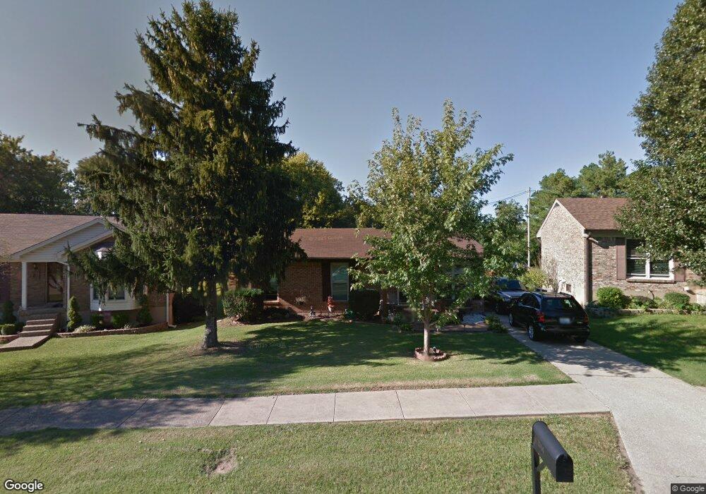 7906 Rochelle Rd, Louisville, KY 40228 - photo 1