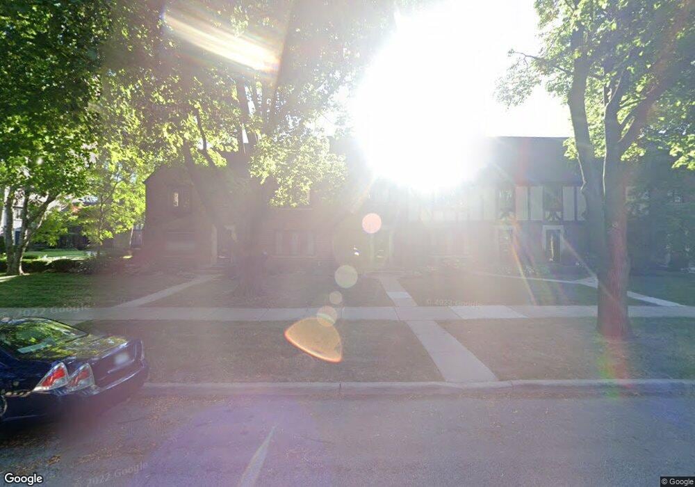 500 Saint Clair St unit 19, Grosse Pointe, MI 48230 - photo 1